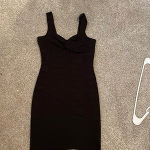 Black bodycon dress